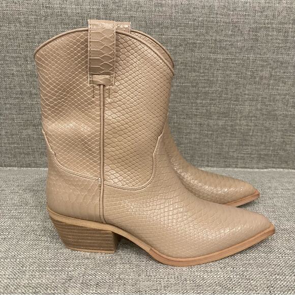 NEW Shu Shop ZouZou Women’s Western Boots in Taupe Snake Brand size 6.5 - Picture 1 of 6